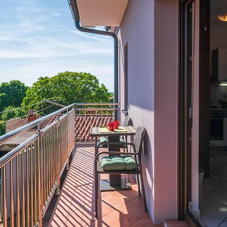 Pula 21 アパート