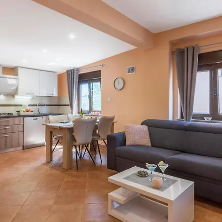 Pula 21 Apartman *
