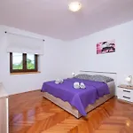 شقة 21 *