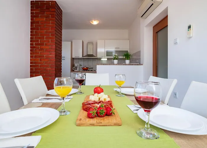 Apartman Apartment Pula 21 *